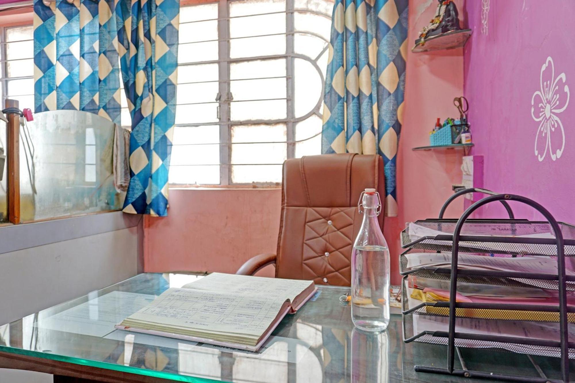 Spot On Hotel Prakash Residency, Near Hanuman Gym Ajmera Colony, Pimpri Exteriör bild
