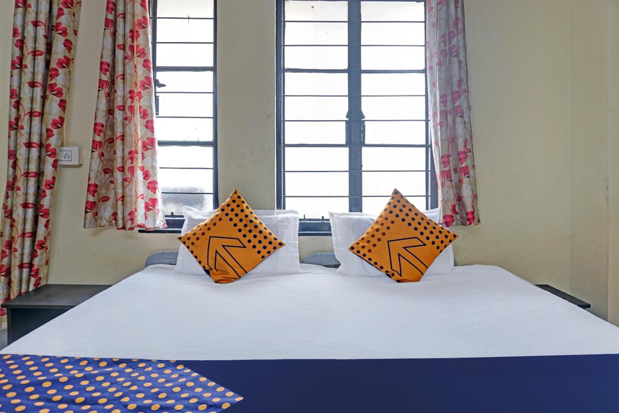 Spot On Hotel Prakash Residency, Near Hanuman Gym Ajmera Colony, Pimpri Exteriör bild
