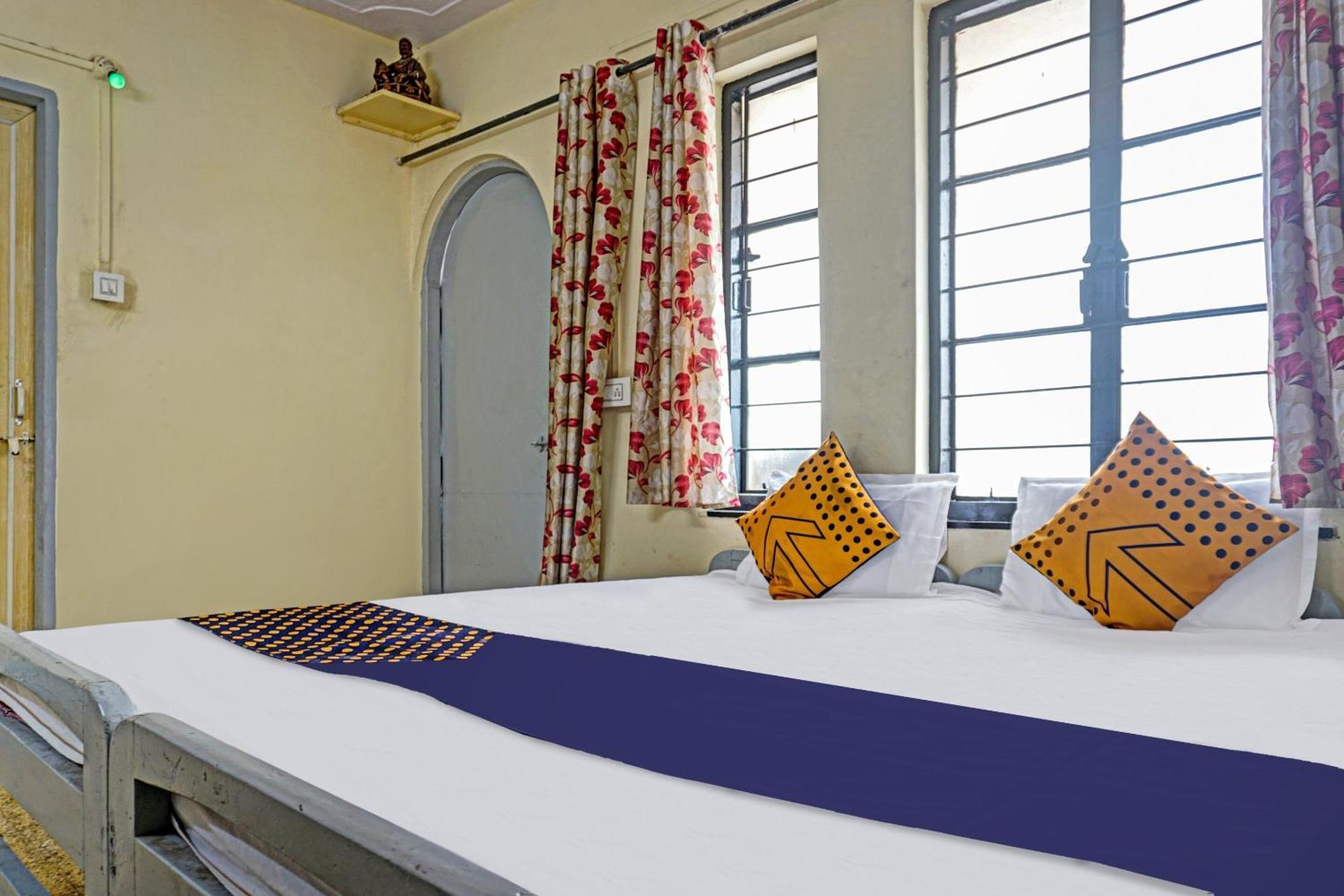 Spot On Hotel Prakash Residency, Near Hanuman Gym Ajmera Colony, Pimpri Exteriör bild