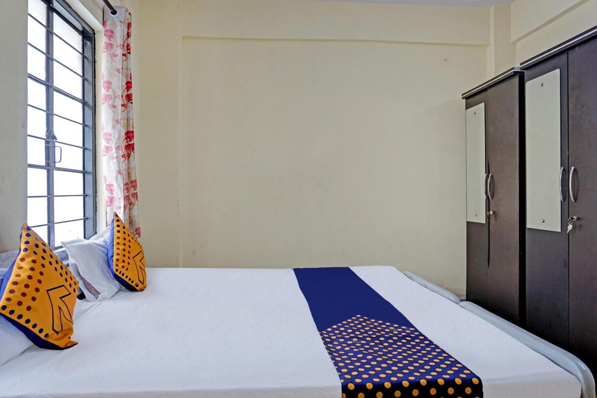Spot On Hotel Prakash Residency, Near Hanuman Gym Ajmera Colony, Pimpri Exteriör bild