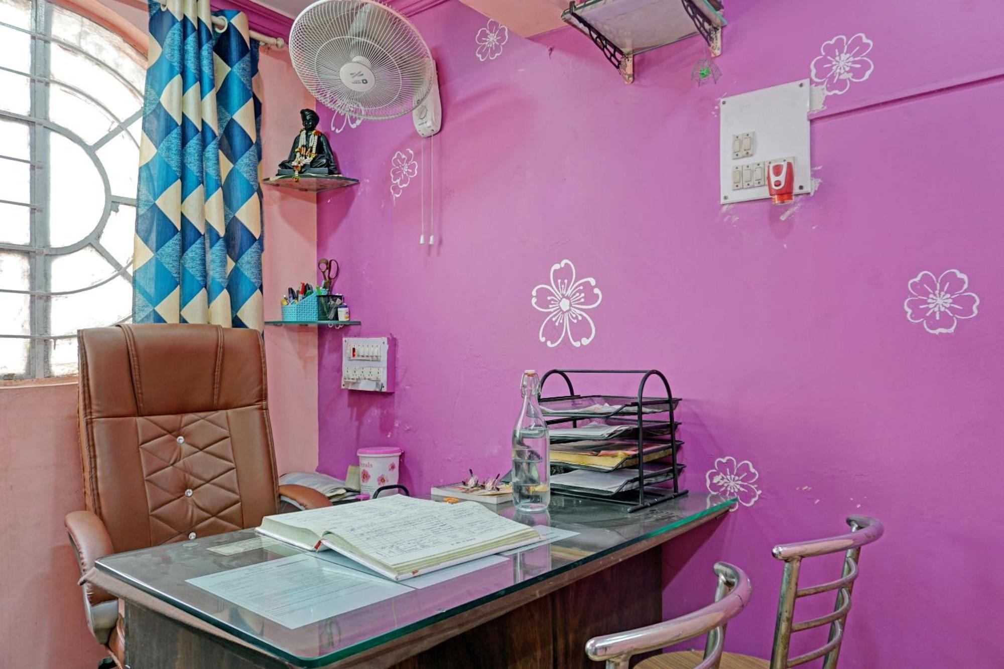 Spot On Hotel Prakash Residency, Near Hanuman Gym Ajmera Colony, Pimpri Exteriör bild