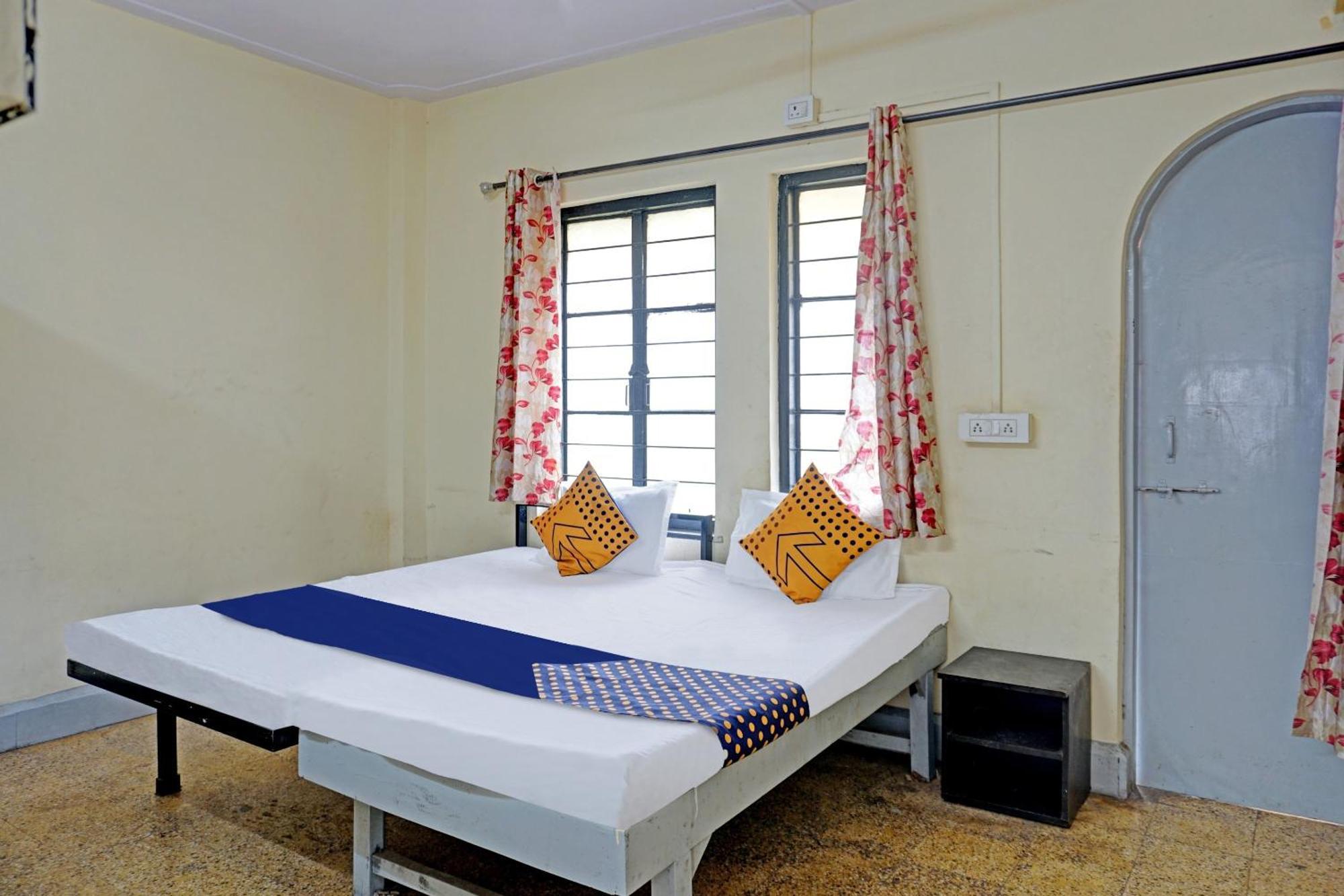 Spot On Hotel Prakash Residency, Near Hanuman Gym Ajmera Colony, Pimpri Exteriör bild