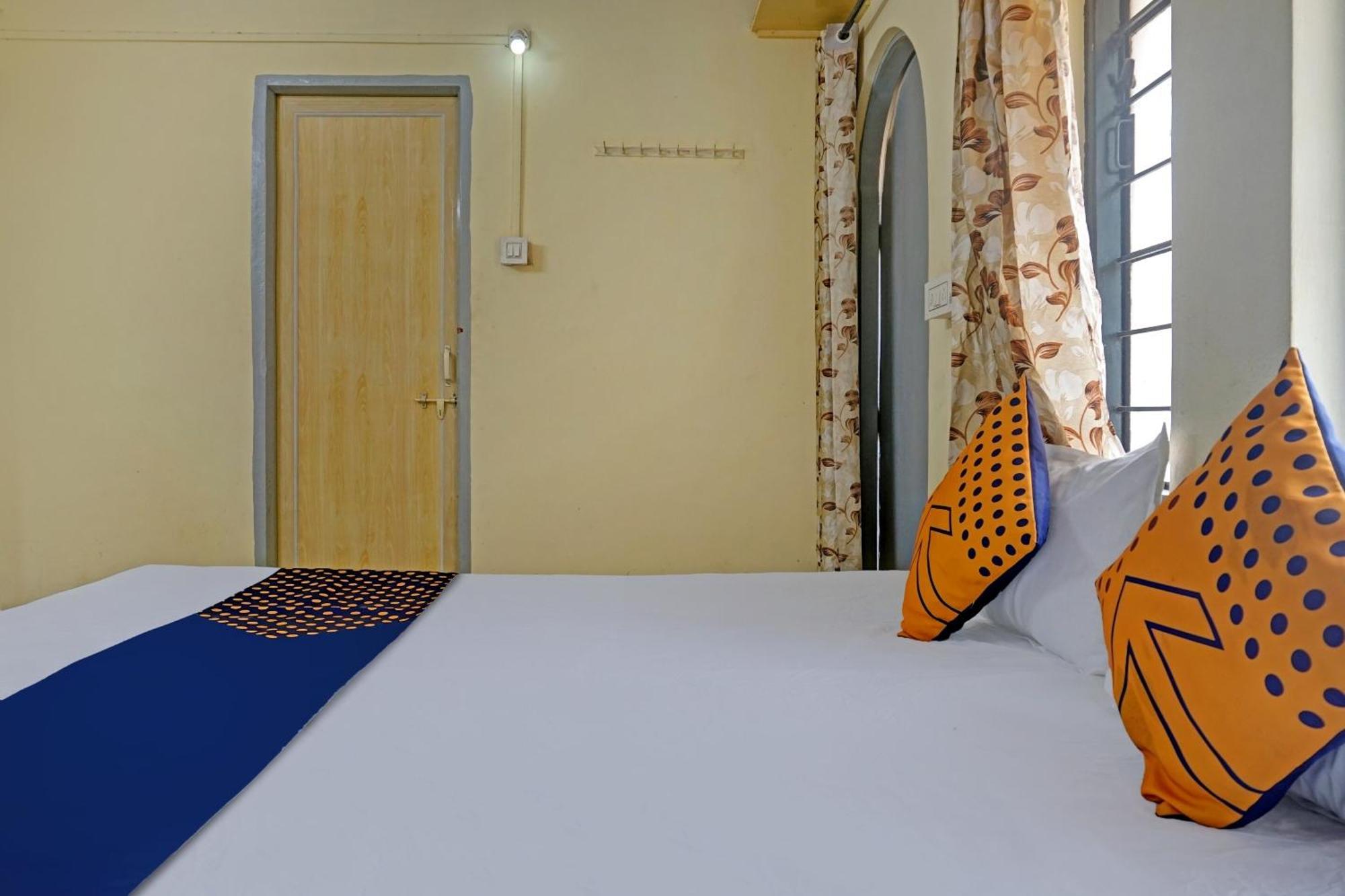 Spot On Hotel Prakash Residency, Near Hanuman Gym Ajmera Colony, Pimpri Exteriör bild